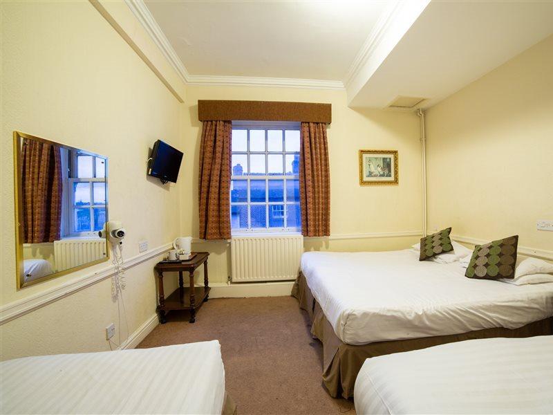 George Hotel, Burslem, 2* Stoke-on-Trent