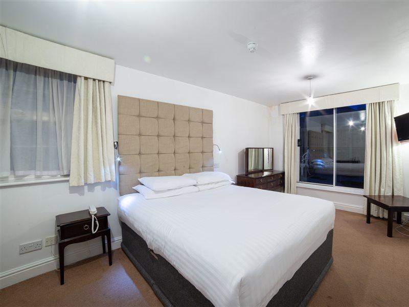George Hotel, Burslem, Hotel Stoke-on-Trent