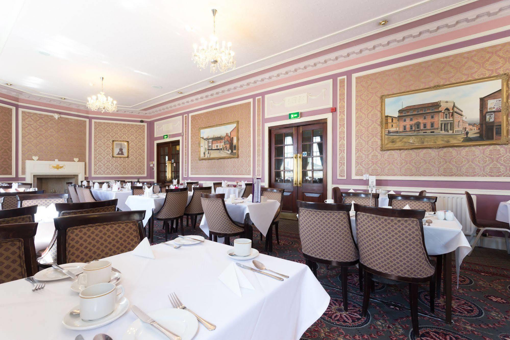 Hotel George Hotel, Burslem, 2*