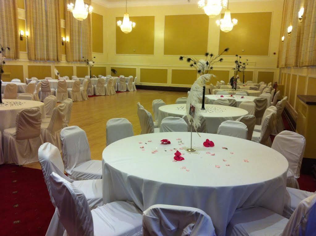 George Hotel, Burslem, 2*