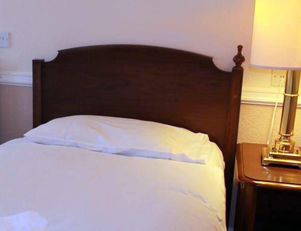 Hotel George Hotel, Burslem, 2*